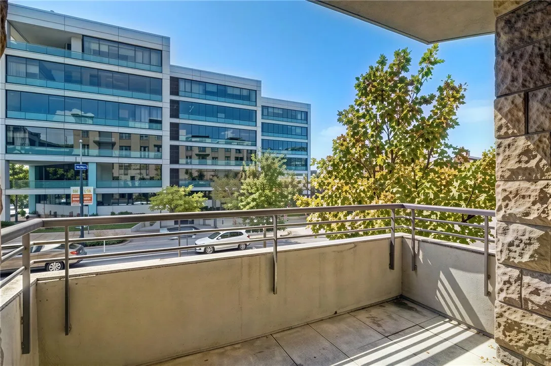 Photo #23: TR26168538 Listing: Photo #23