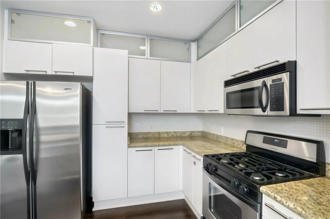 Photo #12: TR26168538 Listing: Photo #12