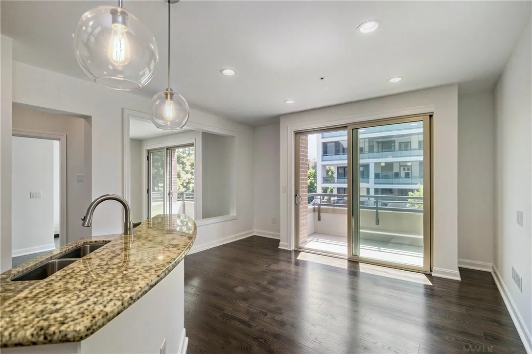 Photo #7: TR26168538 Listing: Photo #7