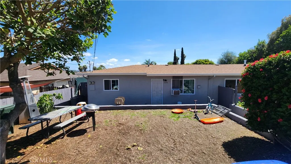 334-336 Arnel Avenue, Vista, CA 92083 - Photo 3 of 22, Vista, CA
