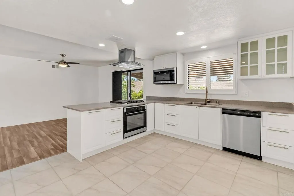 7979 Shir Mar Place, El Cajon, CA 92021 - Photo 3 of 28, El Cajon, CA