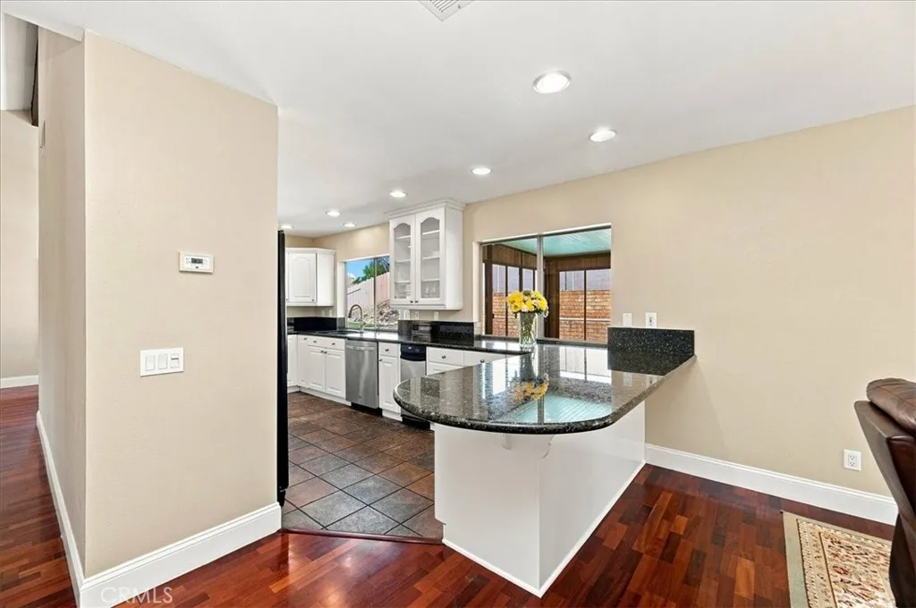 https://cdn.realtyfeed.com/cdn/127/306784191/0cd84e12e6d54b3c30f4bb74ddc8274a.webp