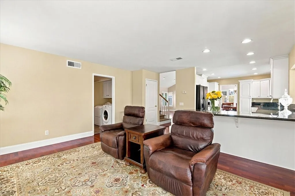 https://cdn.realtyfeed.com/cdn/127/306784191/2be3e4efee9622d6f68ca69d04c945aa.webp