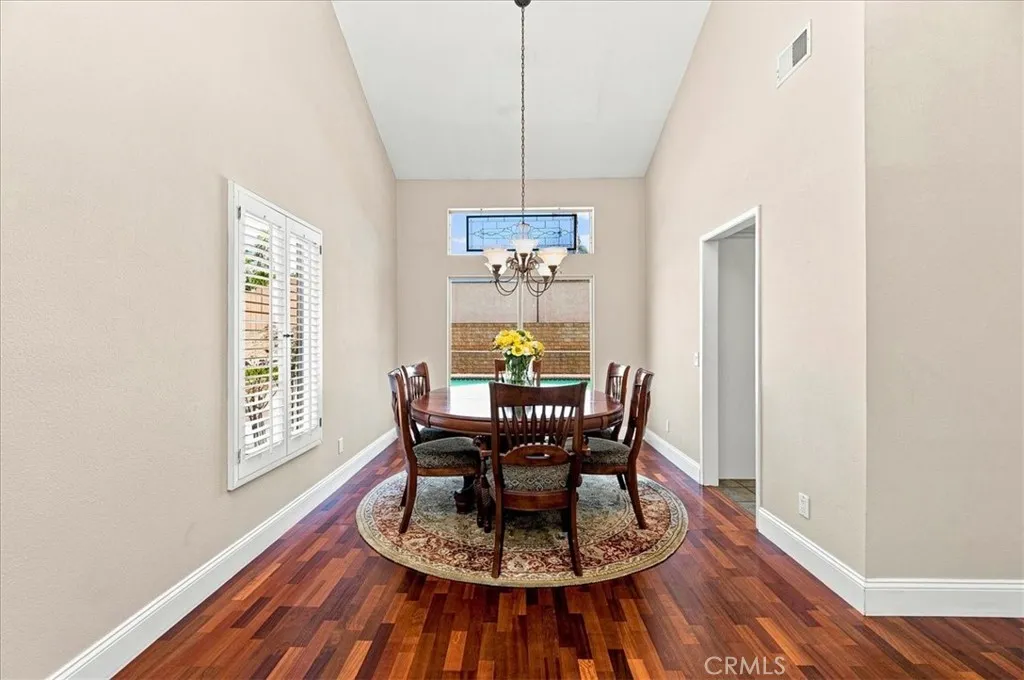 https://cdn.realtyfeed.com/cdn/127/306784191/b9f2f210ebf6a7022831e20a59bf685a.webp