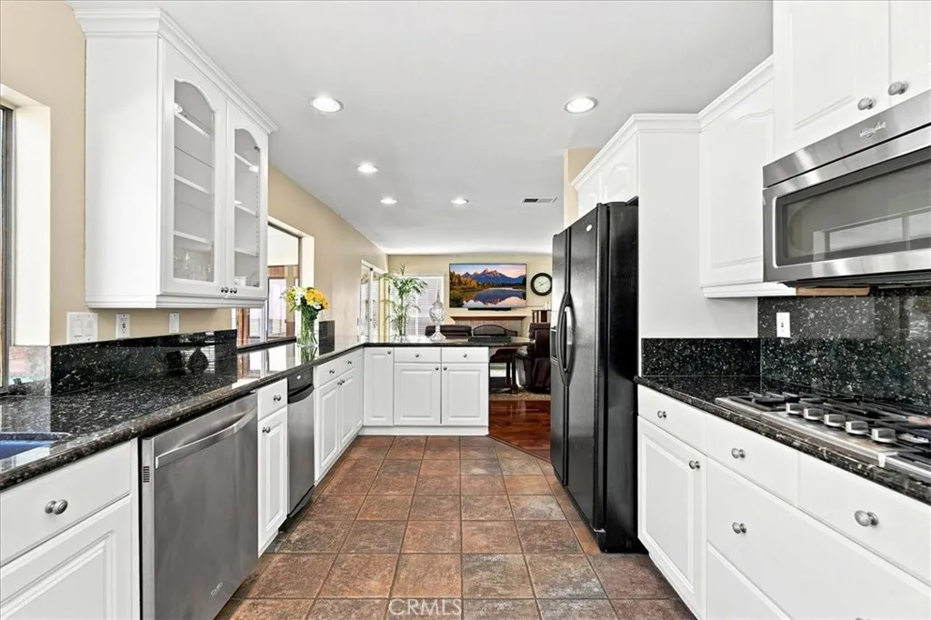 https://cdn.realtyfeed.com/cdn/127/306784191/c847cc7c5bea40e3e543bb57e2cb39aa.webp