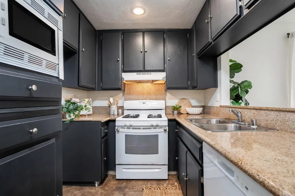 https://cdn.realtyfeed.com/cdn/127/306784322/44647e354c13d2d9c96e43276c75c3b0.webp