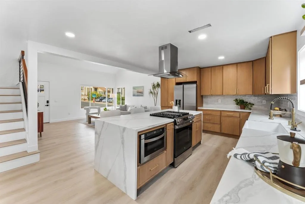 https://cdn.realtyfeed.com/cdn/127/306784323/0362ad669937b46edd69ed4a5010aa61.webp