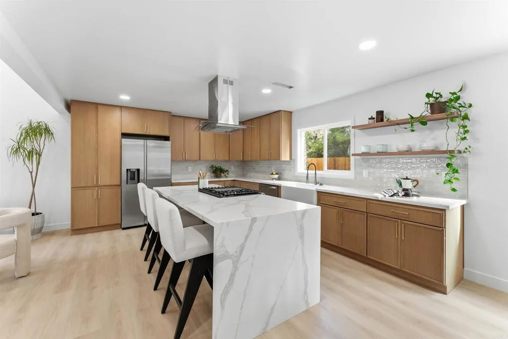 https://cdn.realtyfeed.com/cdn/127/306784323/188cfbc45c237aa19acd21d5004d7cd5.webp