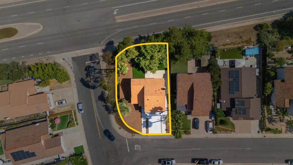 https://cdn.realtyfeed.com/cdn/127/306784323/50ed42154d41fd31641815a52436d7d6.webp