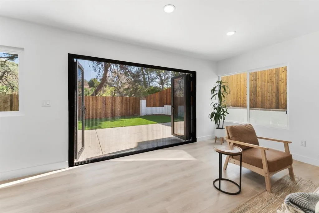 https://cdn.realtyfeed.com/cdn/127/306784323/554d13195cbcd5cf0e87f6fe50a434e4.webp
