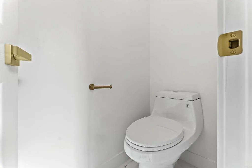 https://cdn.realtyfeed.com/cdn/127/306784323/66057422d2c08784bfdb13340656fa50.webp