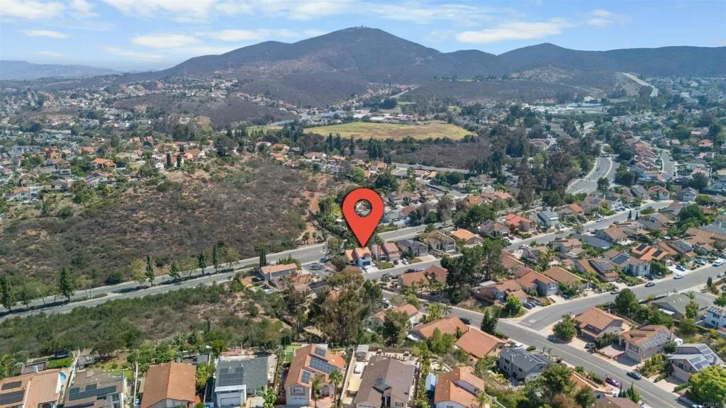 https://cdn.realtyfeed.com/cdn/127/306784323/b7405a89cb74be955ef14b0aade30ed0.webp