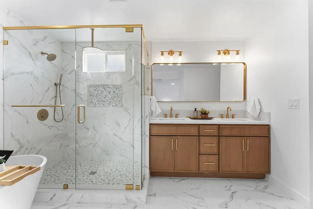 https://cdn.realtyfeed.com/cdn/127/306784323/fb1bd47bff699ea12426c8bb417ae7c8.webp
