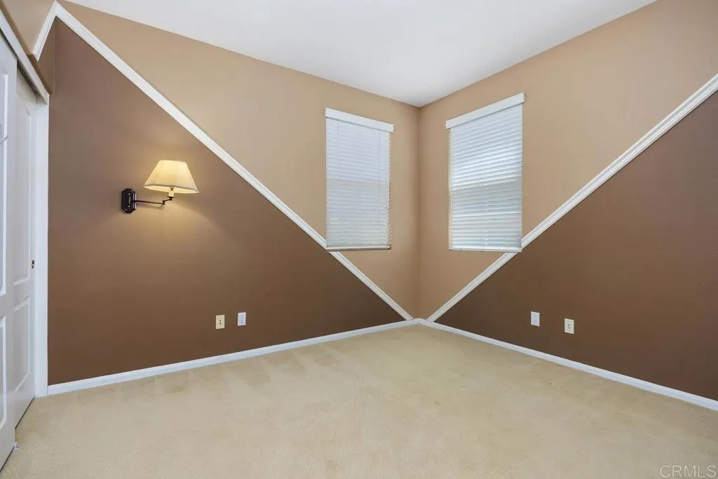 https://cdn.realtyfeed.com/cdn/127/306784334/c8166d3e6c907bcaada73cb558e99d98.webp