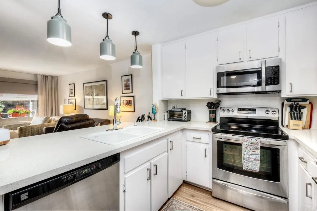 3940 Dove Street Unit 207, San Diego, CA 92103 - Main photo, San Diego, CA
