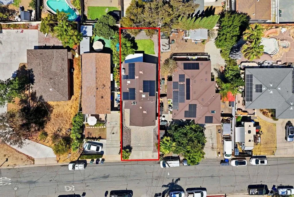 https://cdn.realtyfeed.com/cdn/127/306784375/07bfa9ecaf72a3bd176e583b691cd59f.webp