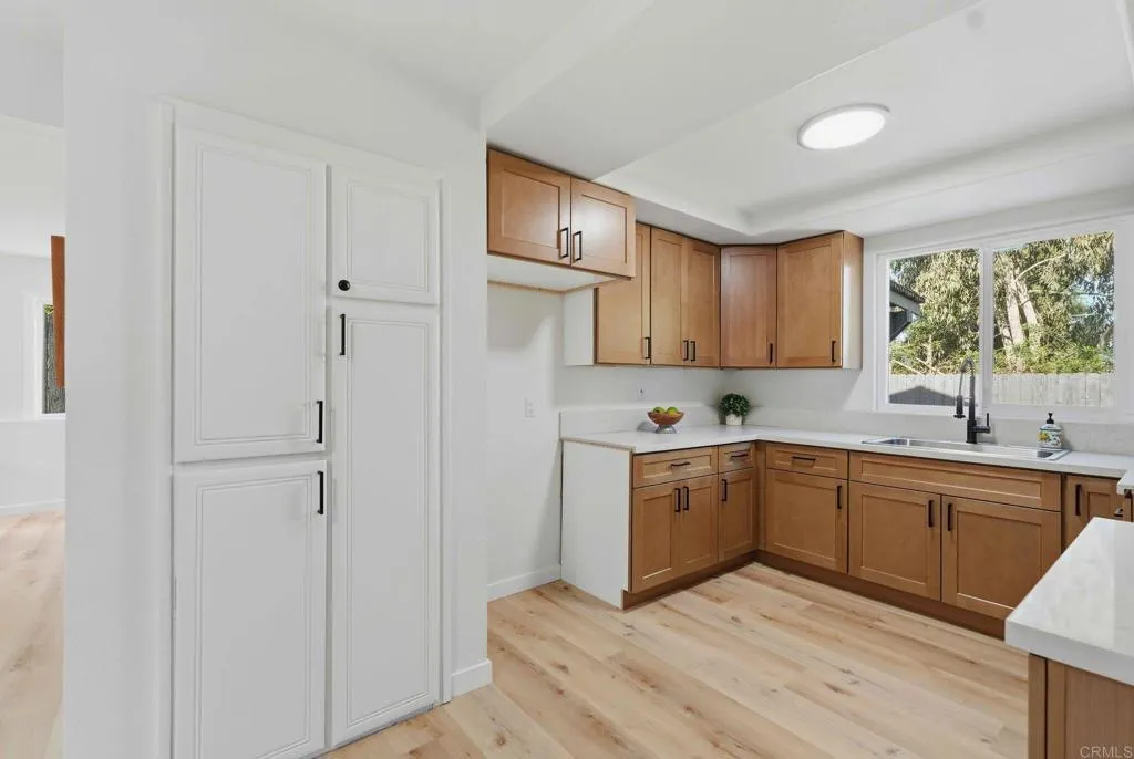 https://cdn.realtyfeed.com/cdn/127/306784375/1b92c88ee879c5a212e16cd6f58778cd.webp