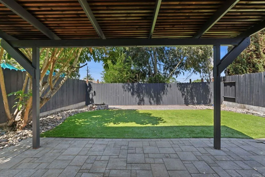https://cdn.realtyfeed.com/cdn/127/306784375/2aac2a4b0e321fbc89caa18117d5b837.webp