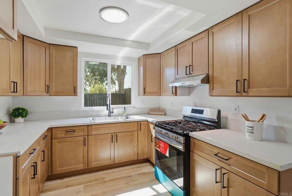 https://cdn.realtyfeed.com/cdn/127/306784375/2dd1fd8ce9074cca3d9486532f865db4.webp
