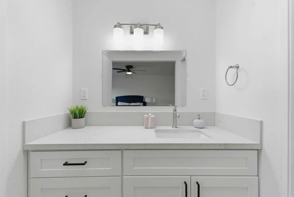 https://cdn.realtyfeed.com/cdn/127/306784375/2f7d57f4d7fcd80f09f402e87ddb8db1.webp