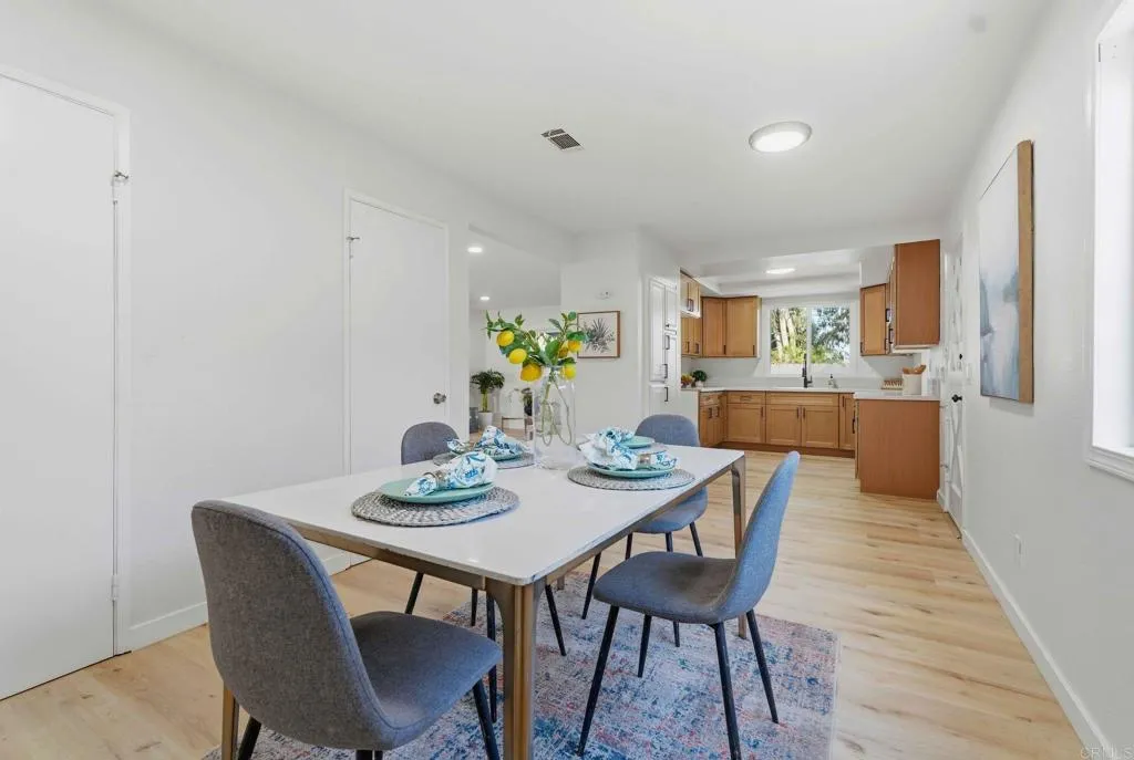 https://cdn.realtyfeed.com/cdn/127/306784375/3bd9d54a9f158904a54f0a6779d2f5f9.webp