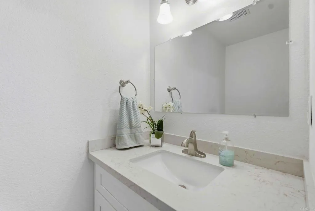 https://cdn.realtyfeed.com/cdn/127/306784375/6ed958790342096dac18727aa459974f.webp