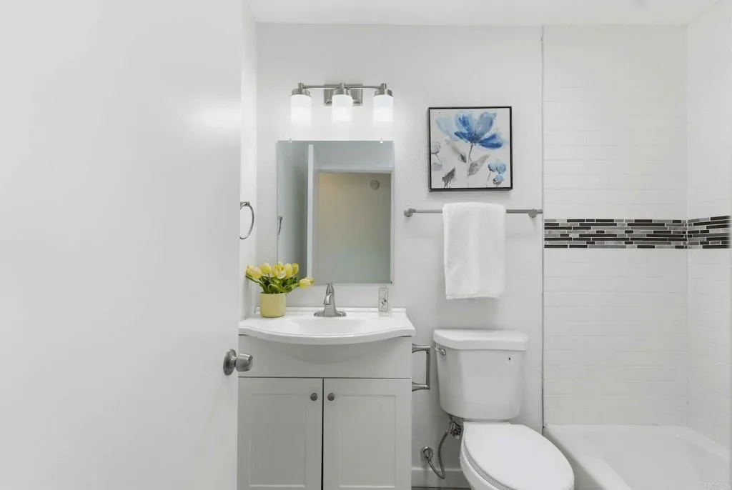 https://cdn.realtyfeed.com/cdn/127/306784375/714005c2065fb24ff307d2fb347da458.webp