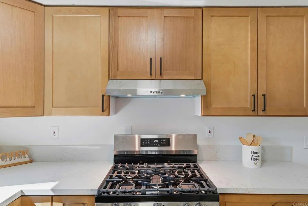 https://cdn.realtyfeed.com/cdn/127/306784375/856b30c10ac674a979e96a8103c4cbb2.webp