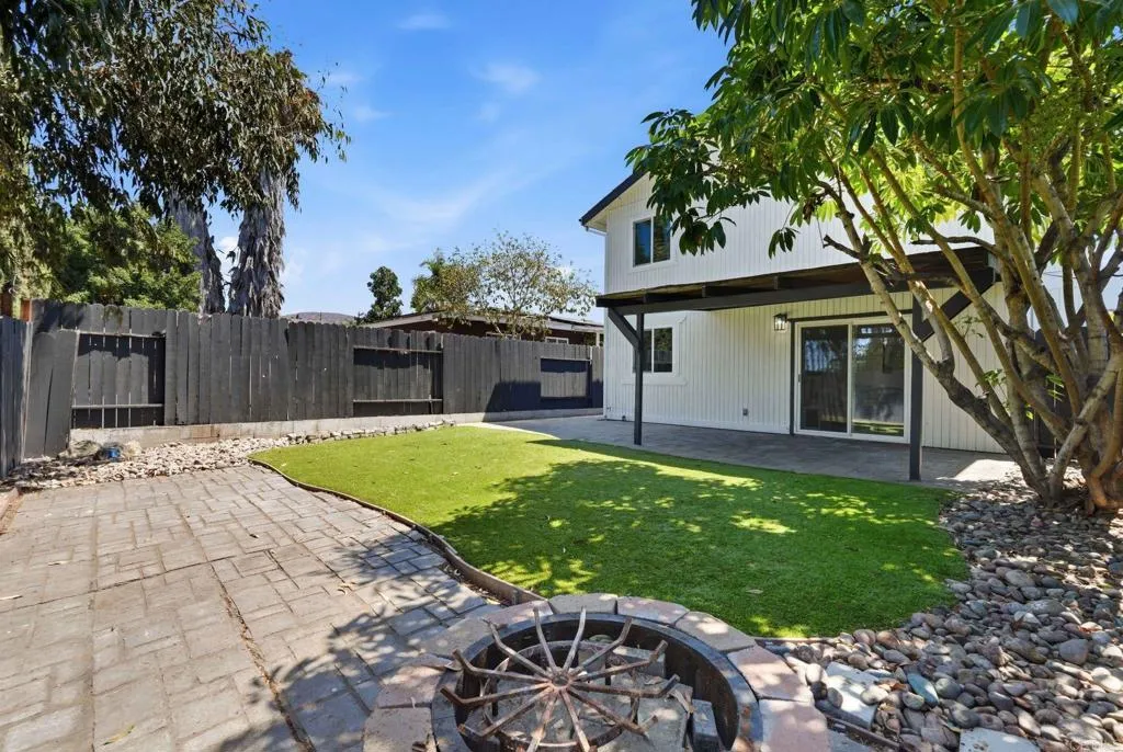 https://cdn.realtyfeed.com/cdn/127/306784375/aac37e578195cd44042d65e2f462af5f.webp