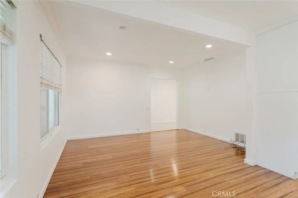 Granada Hills, CA 91344