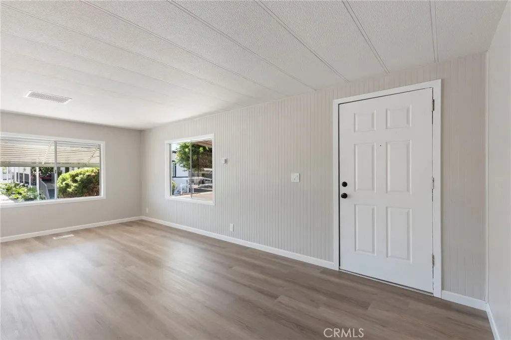 https://cdn.realtyfeed.com/cdn/127/306784417/2c5c2fd030438cffe14f939818df9a0a.webp