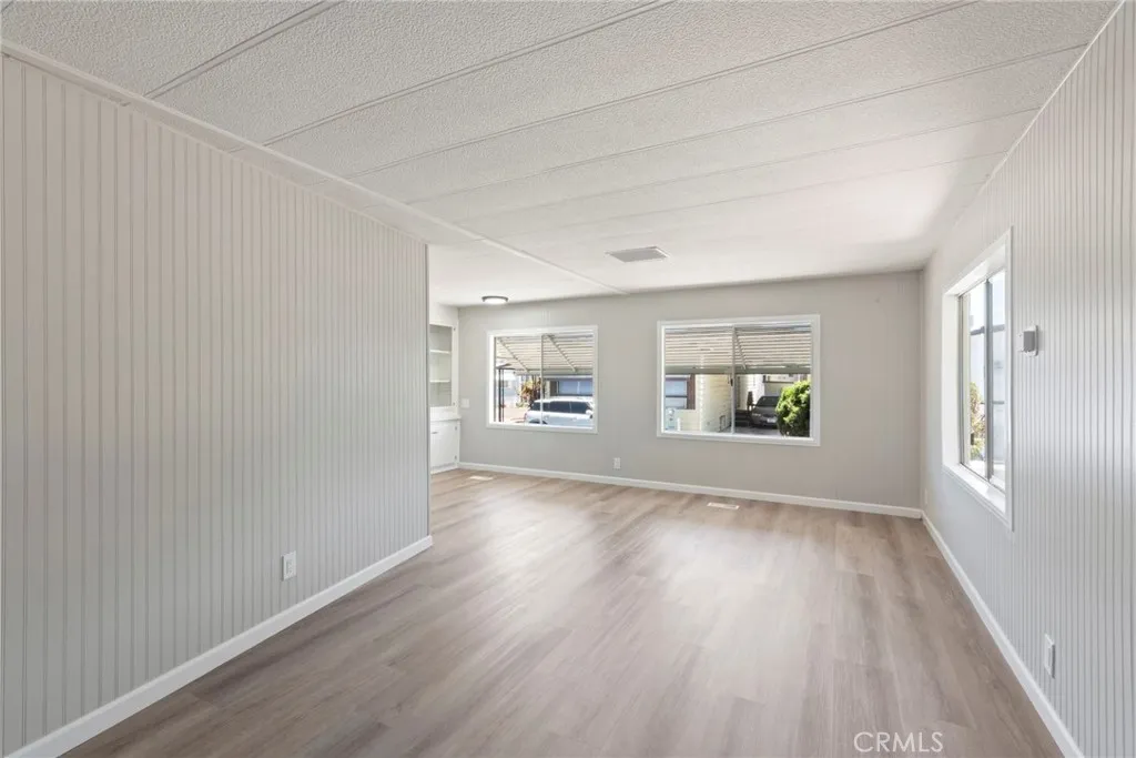 https://cdn.realtyfeed.com/cdn/127/306784417/79462ef394e15ecee627cbb12a73adf5.webp