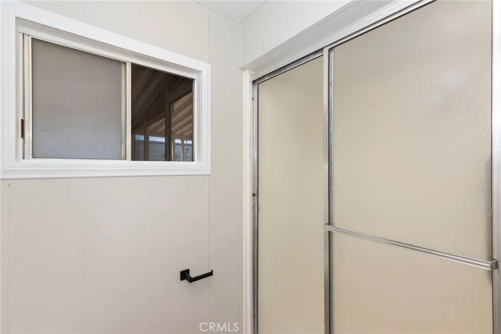 https://cdn.realtyfeed.com/cdn/127/306784417/919db80debb3c2606bee427ed1736871.webp