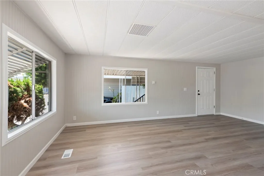 https://cdn.realtyfeed.com/cdn/127/306784417/959634d185abd8f88cf0e9648467792a.webp