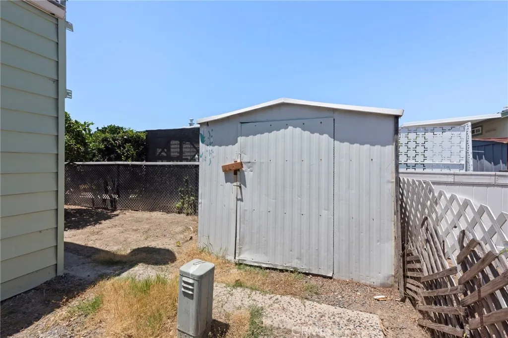 https://cdn.realtyfeed.com/cdn/127/306784417/a4574ec19be7138826ce98693391ec51.webp