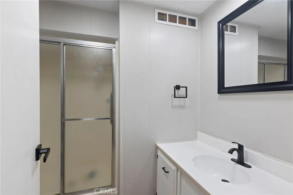 https://cdn.realtyfeed.com/cdn/127/306784417/c5548436f963d9c4b55a1fa996fd1d4f.webp