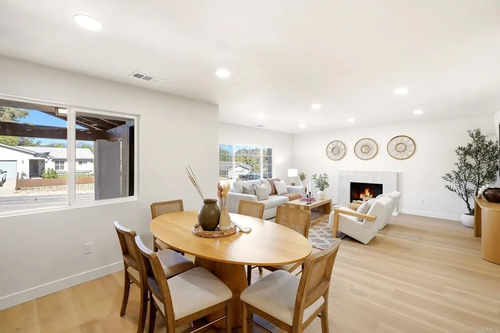 https://cdn.realtyfeed.com/cdn/127/306784452/67095160d34acc24dbbf125d5beb082c.webp