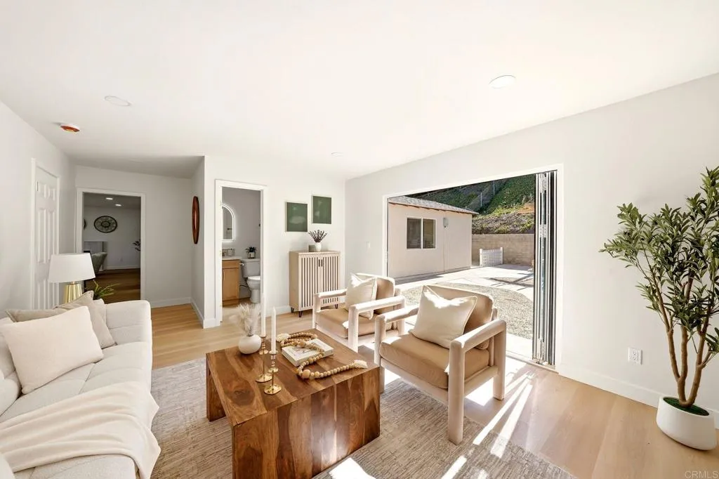 https://cdn.realtyfeed.com/cdn/127/306784452/c1b3a1df8b3ed2e1e9d5091bf534e21d.webp