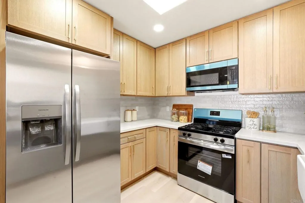 https://cdn.realtyfeed.com/cdn/127/306784452/cba0f7c0e375d04cd655ab9098d799c3.webp
