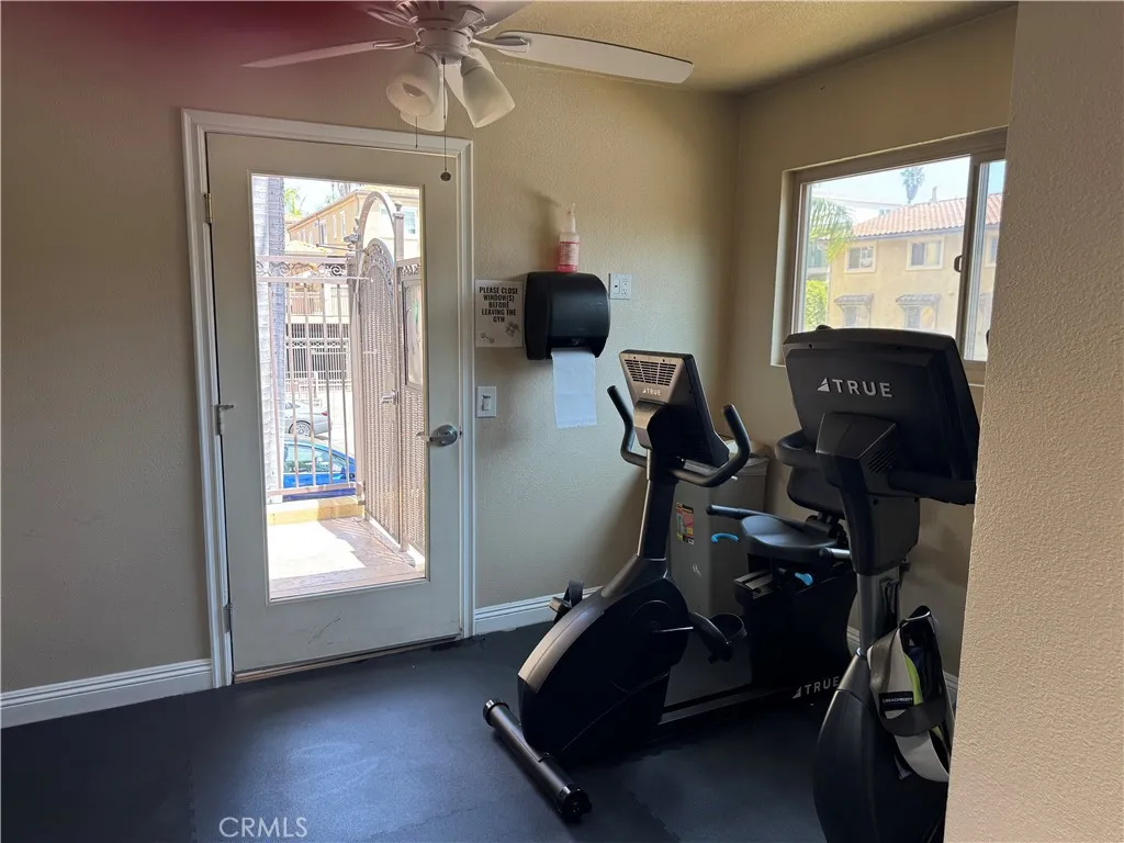 https://cdn.realtyfeed.com/cdn/127/306784497/af50c1dd212334a4edcd6e85bbaf1fd7.webp
