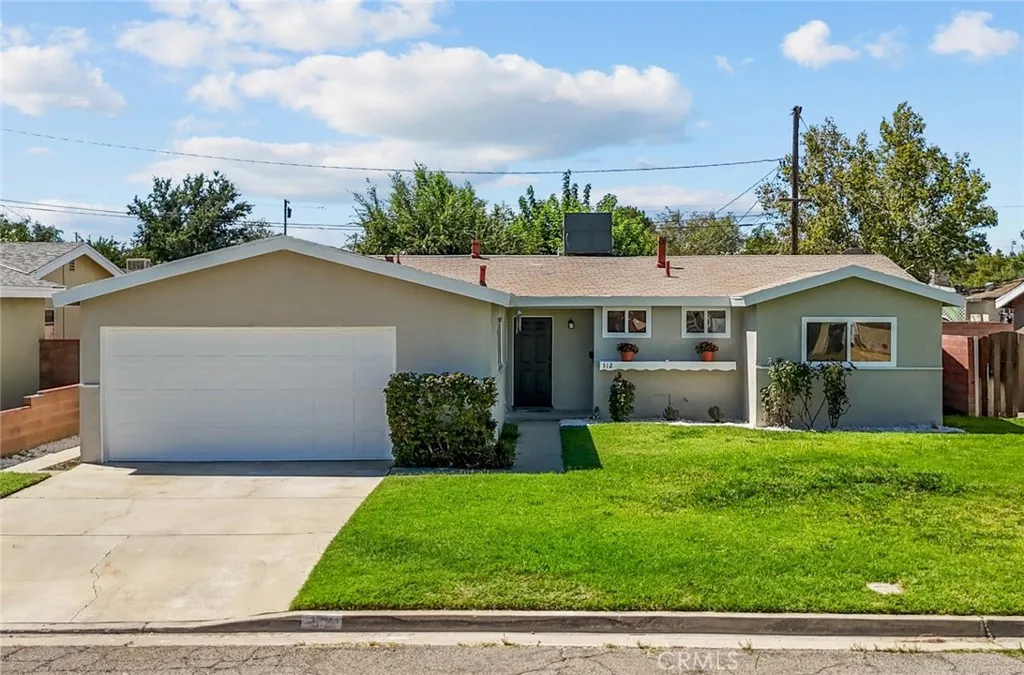 Lancaster, CA 93535