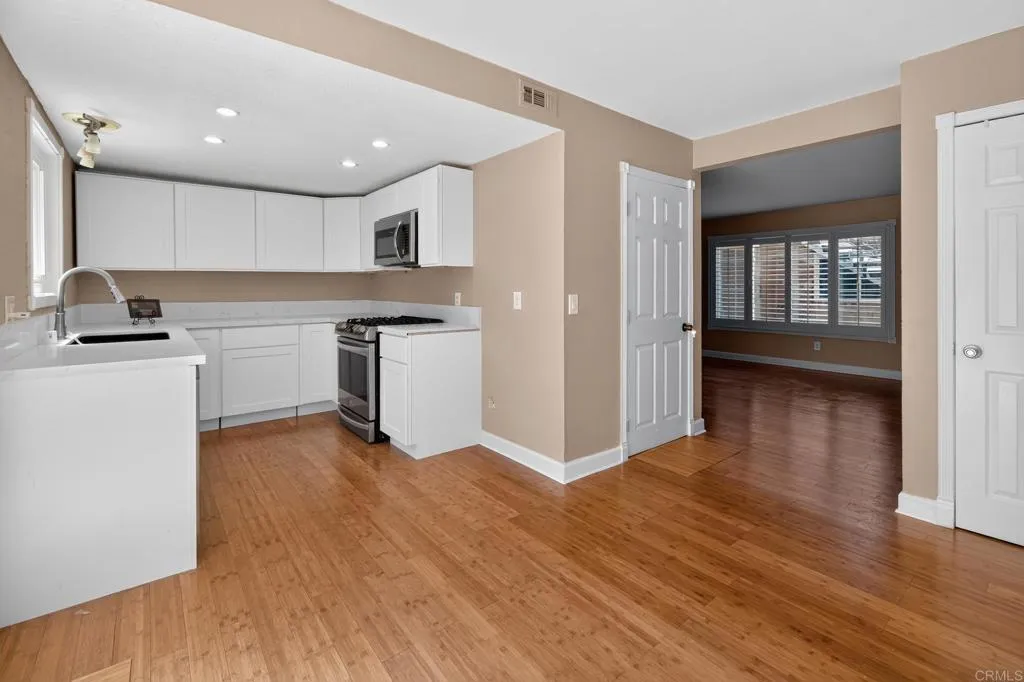 https://cdn.realtyfeed.com/cdn/127/306784549/232a5f61b3a125d4904c58f05c55ced9.webp
