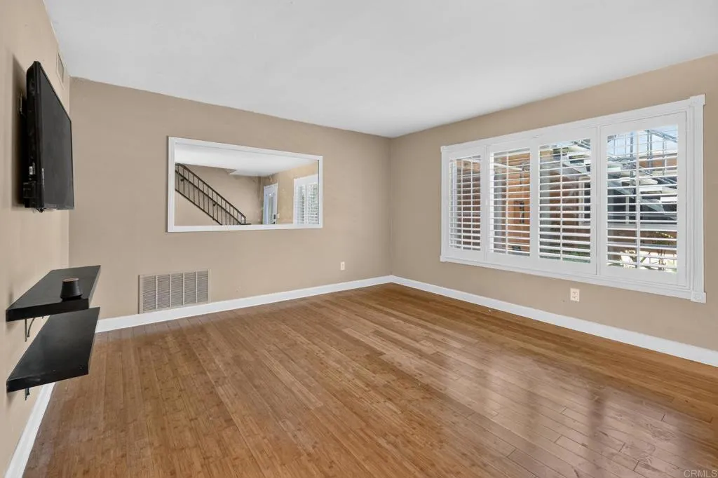 https://cdn.realtyfeed.com/cdn/127/306784549/47309cff9a7f12b6abe14dcec88bf937.webp
