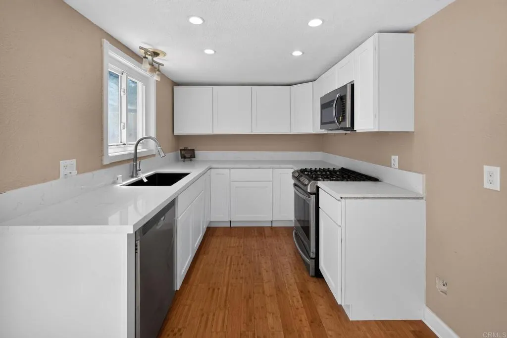https://cdn.realtyfeed.com/cdn/127/306784549/9468b210ff376b74da53464067b78f7a.webp