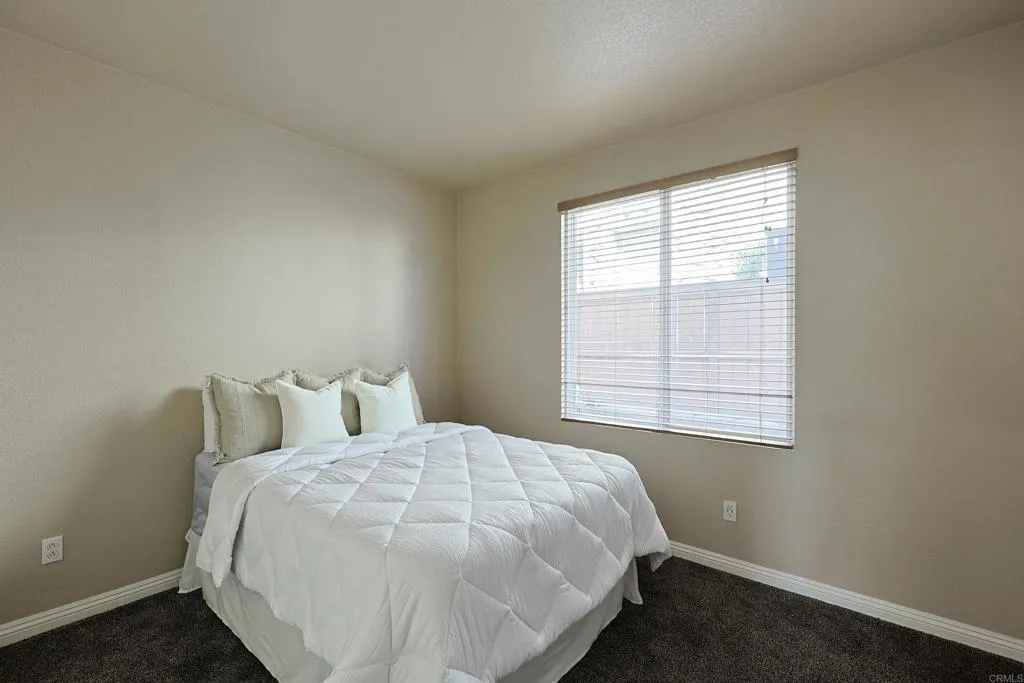 https://cdn.realtyfeed.com/cdn/127/306784550/6f4fc6453e12fc39a478fc767adb9dff.webp