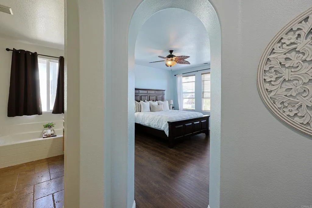 https://cdn.realtyfeed.com/cdn/127/306784550/a4a8c8ab435753a8827f9d5252bcdc9d.webp