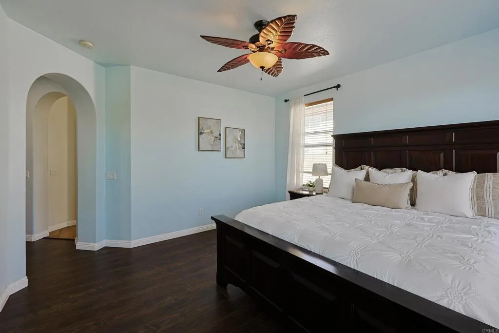 https://cdn.realtyfeed.com/cdn/127/306784550/b1610f61d3a733cb49c5a02b238bc5d4.webp