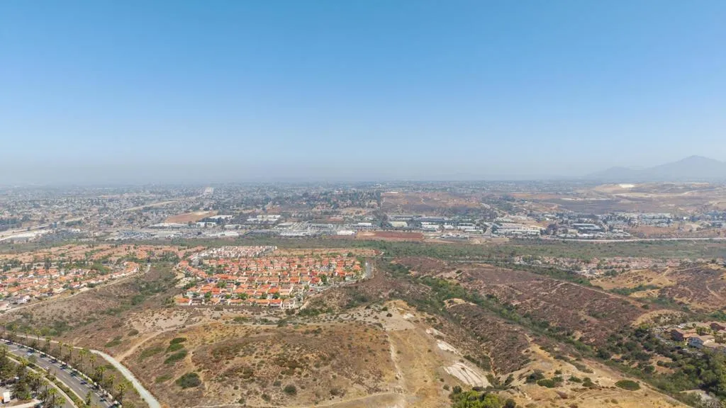 https://cdn.realtyfeed.com/cdn/127/306784550/c59f469fe7d6f5d1e1d2886abf2b9106.webp