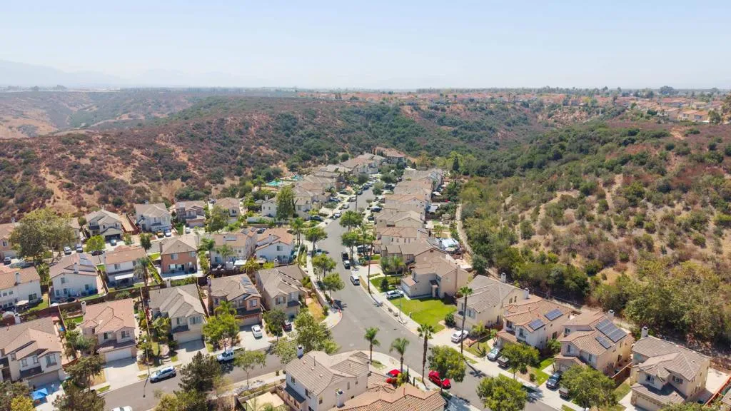 https://cdn.realtyfeed.com/cdn/127/306784550/f4edf70384d4622d303b3dcd539d48a6.webp