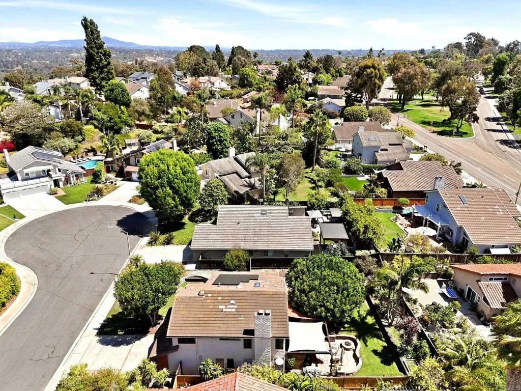 https://cdn.realtyfeed.com/cdn/127/306784551/30331477998e54e3c6edcbbe26e9b606.webp